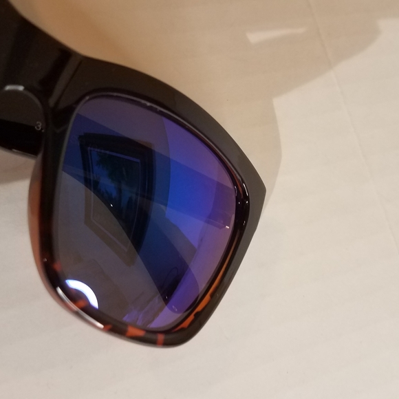 I heart PJ sunglasses sg10 - Picture 4 of 6